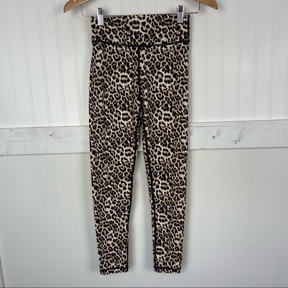 ZYIA Leopard Scrunchy What 7/8 Leggings - Picture 8 of 8
